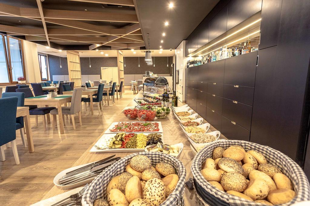Hotel Zatoka Гданск Екстериор снимка