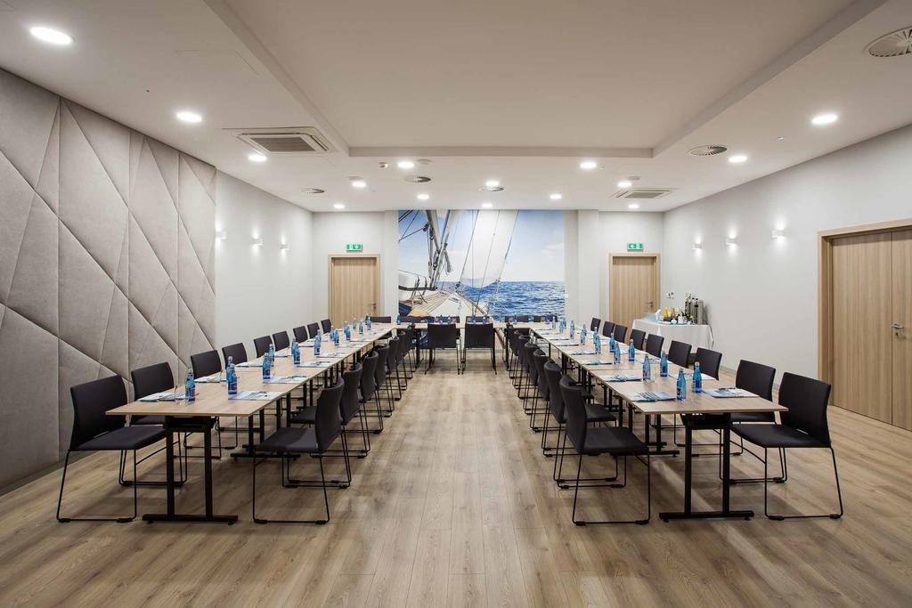 Hotel Zatoka Гданск Екстериор снимка