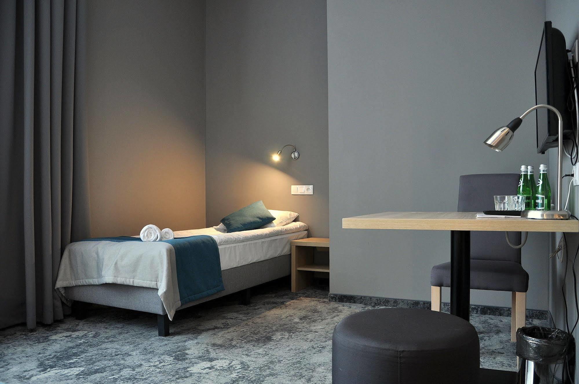 Hotel Zatoka Гданск Екстериор снимка